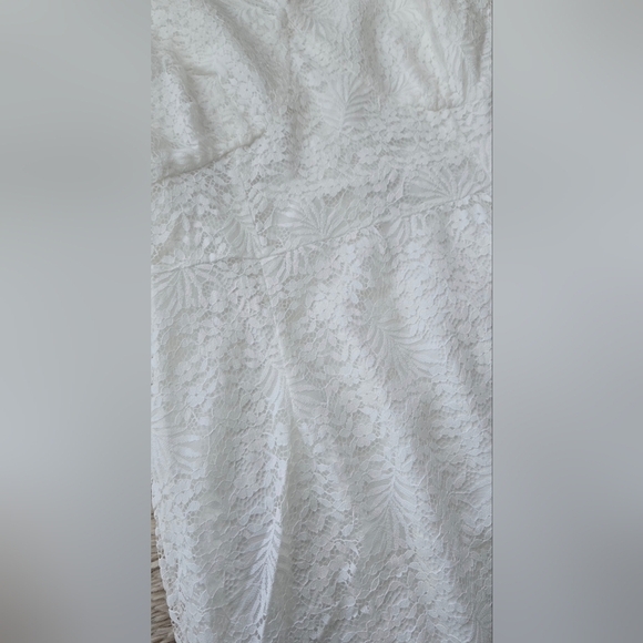 Lace Floral V-Neck Dress with Puff Sleeves and Back Zipper #1001 - Picture 3 of 12